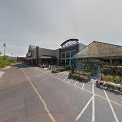 Lowe's Garden Center