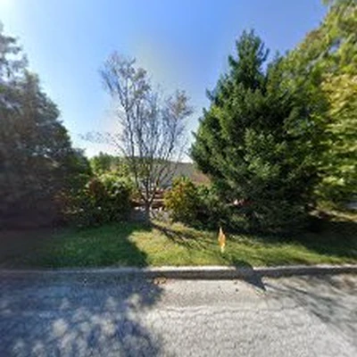 Mike's Lawn & Landscaping