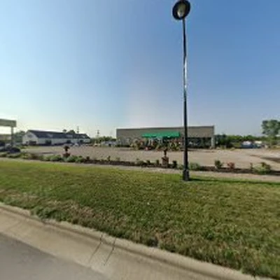 Strader's Garden Center