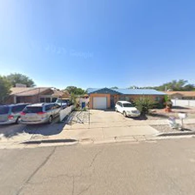 Big & Small Yard Clean Up And Landscaping Services