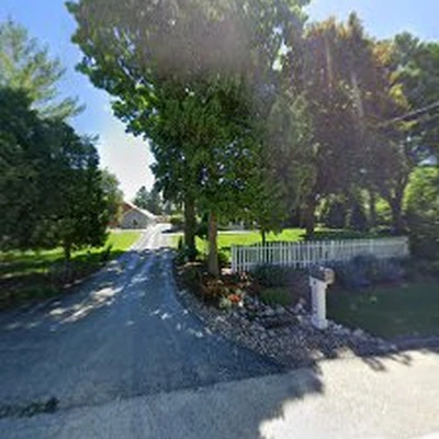 Lake Country Landscaping Inc