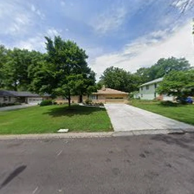 Wood's Tree Service and Landscaping LLC