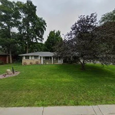 Quick Draw Lawn Service LLC