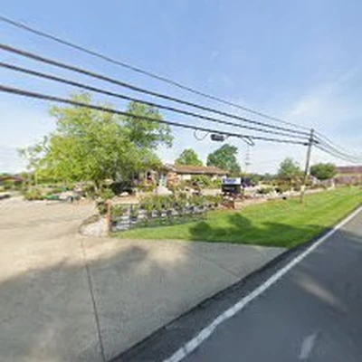 Showplace Landscaping & Garden Center