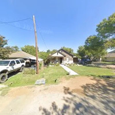 Rose And Two Thorns Landscaping & GC