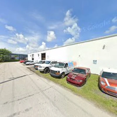 Tech Heating & Air Conditioning North Miami