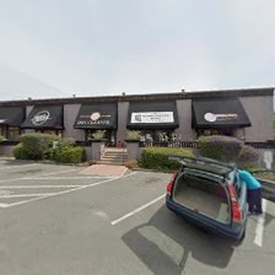 Sunny Piedmont Cleaners