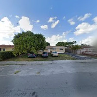 Anas Elite Cleaning svcs LLC hialeah 33012