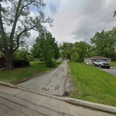 Rosas Tree Service Company Tree Trimming Service near Crete IL