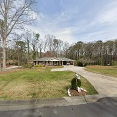 Ronito's Tree Service Llc