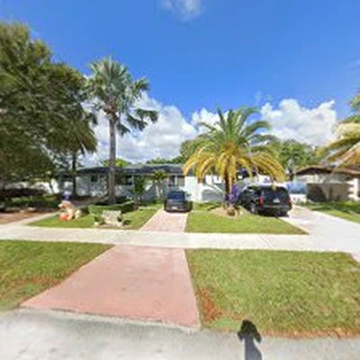 Rolando Zapata Associates, LLC