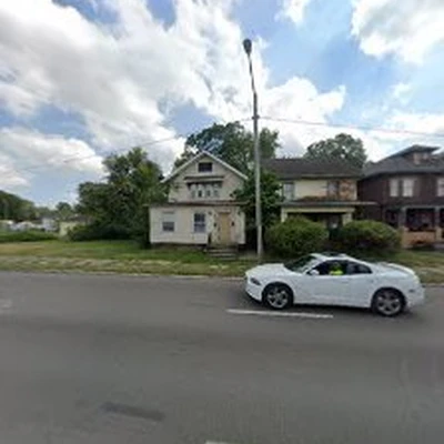 U-Tree LLC