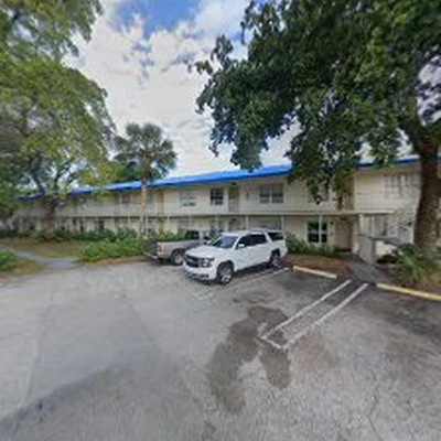 Downright Tree Cutting Coral Springs Parkland isa certified Arbors on staff offers crane service tree relocation